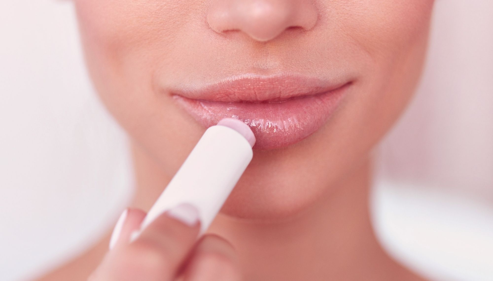 14 Best Natural Lip Balms To Keep Your Lips Plump