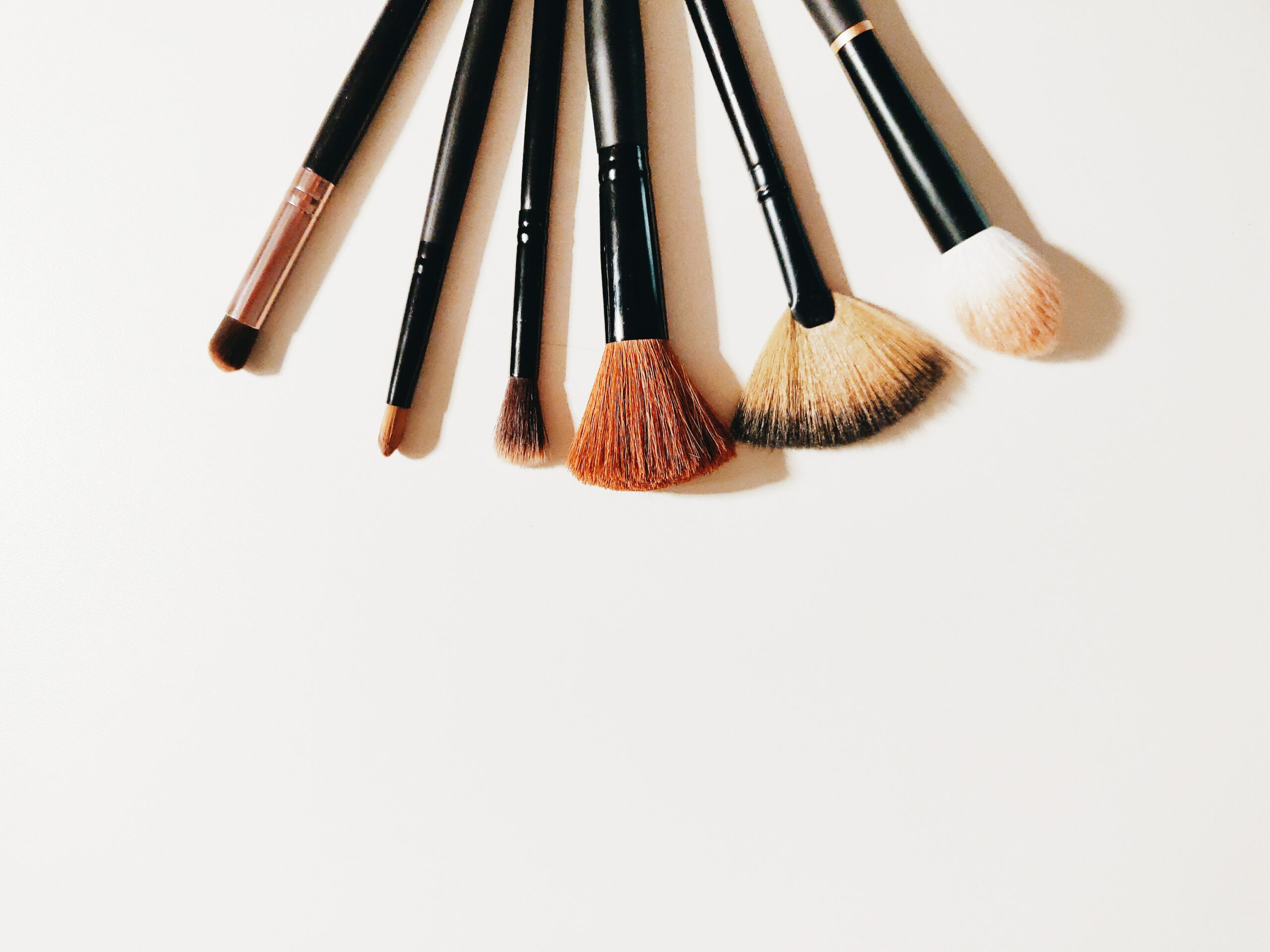 How to Clean Makeup Brushes at Home – 3 Easy Steps