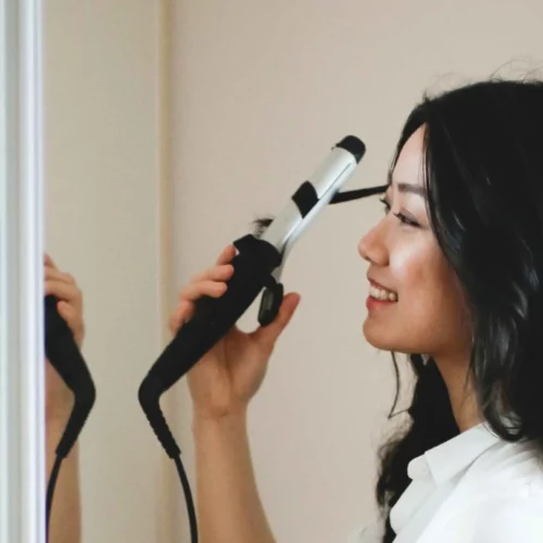 Curling Wand vs Curling Iron: This One Wins