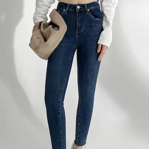 Lovely Erica Jeans